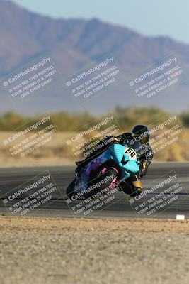 media/Dec-09-2023-SoCal Trackdays (Sat) [[76a8ac2686]]/Turn 15 Set 1 (230pm)/